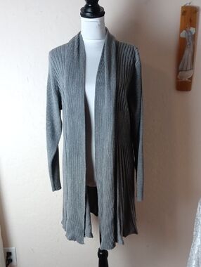 Avette Women’s Gray Ribbed Open-Front Sweater Cardigan